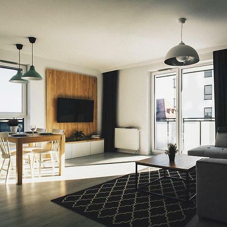 Pobookowane Stocznia Apartments กดัญสก์ ภายนอก รูปภาพ