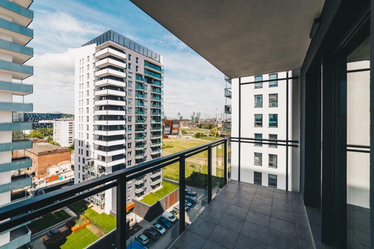 Pobookowane Stocznia Apartments กดัญสก์ ภายนอก รูปภาพ