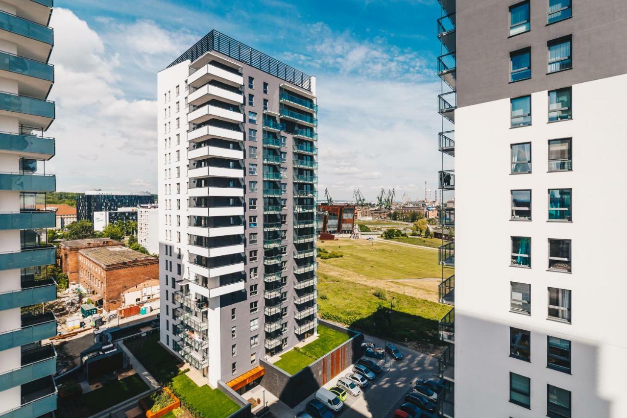Pobookowane Stocznia Apartments กดัญสก์ ภายนอก รูปภาพ