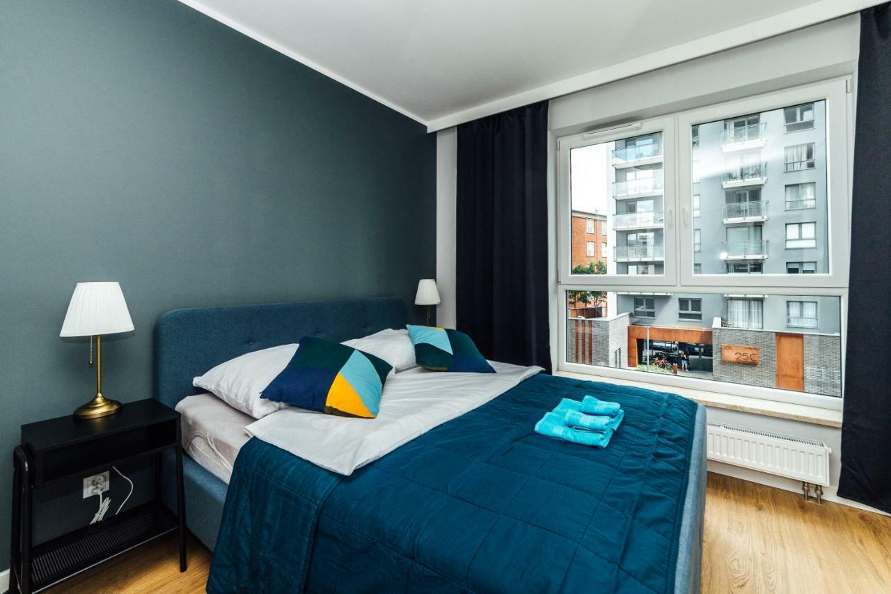 Pobookowane Stocznia Apartments กดัญสก์ ภายนอก รูปภาพ