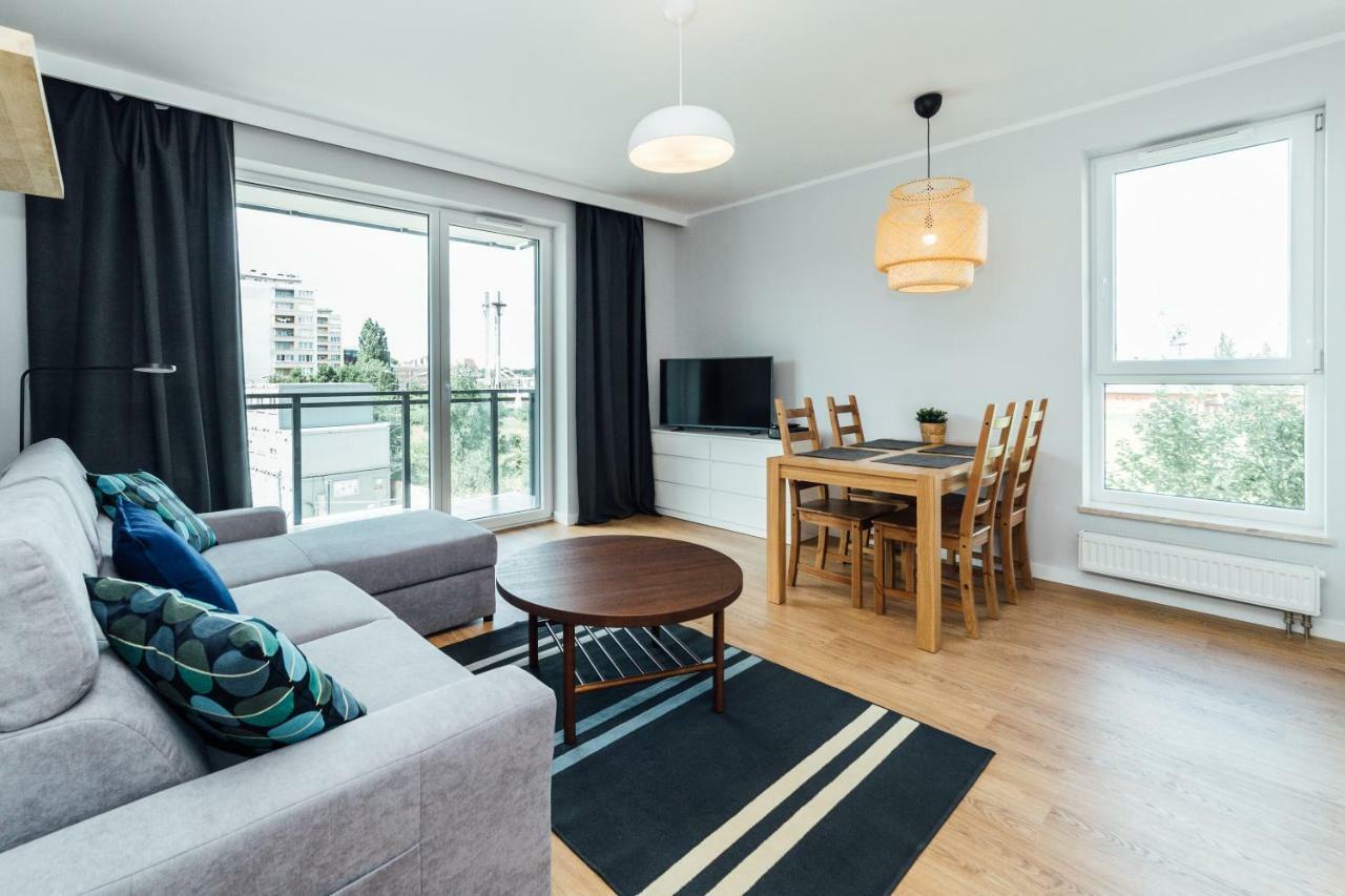 Pobookowane Stocznia Apartments กดัญสก์ ภายนอก รูปภาพ