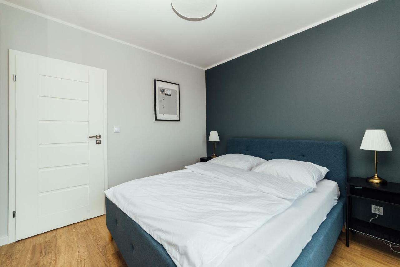 Pobookowane Stocznia Apartments กดัญสก์ ภายนอก รูปภาพ