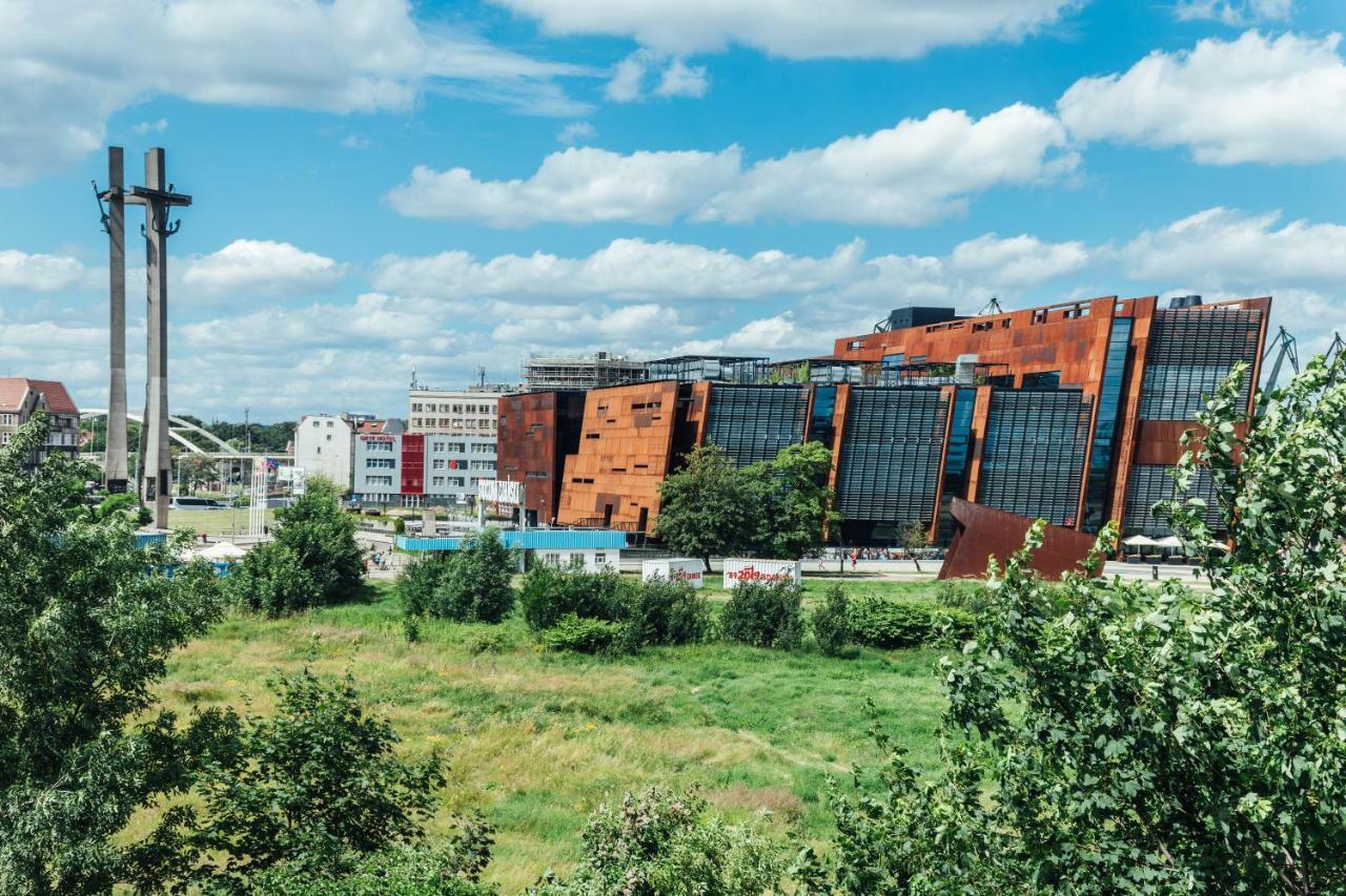 Pobookowane Stocznia Apartments กดัญสก์ ภายนอก รูปภาพ