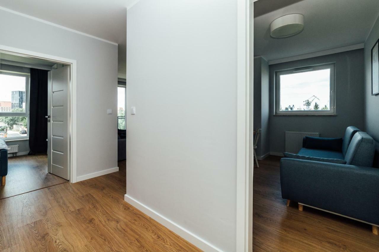 Pobookowane Stocznia Apartments กดัญสก์ ภายนอก รูปภาพ